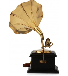 Brass Gramophone Showpiece Brass Gramophone Showpiece