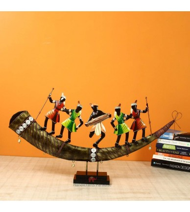 Paradise Iron Showpiece Figurine