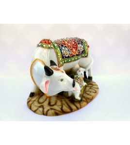 Cow And Calf Handcrafted Showpiece Cow And Calf Handcrafted Showpiece